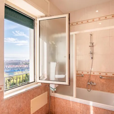 Apartamento Bright Private Parking - Happy *